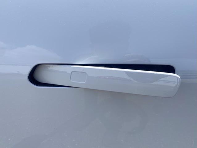Photo of 2024 Summit White Chevrolet Equinox EV