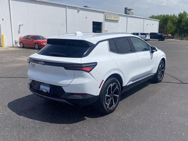 Photo of 2024 Summit White Chevrolet Equinox EV