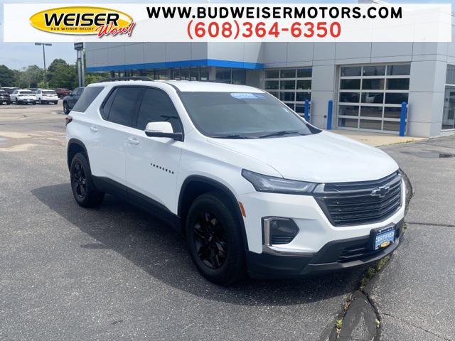 Photo of 2022 Summit White Chevrolet Traverse
