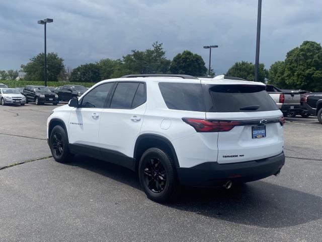 Photo of 2022 Summit White Chevrolet Traverse