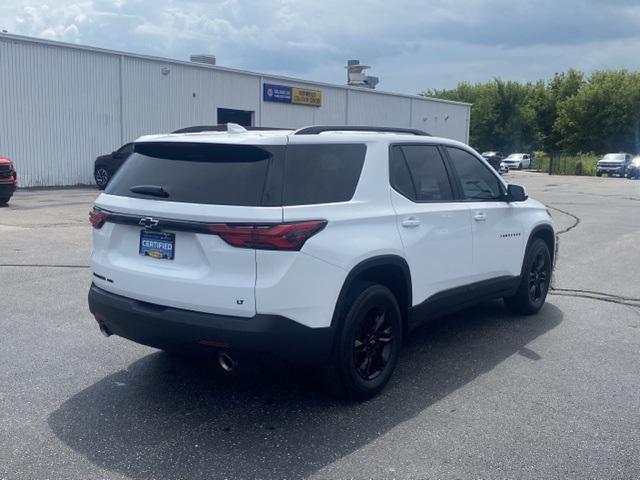 Photo of 2022 Summit White Chevrolet Traverse