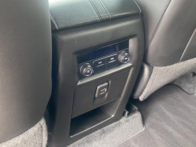 Photo of 2022 Summit White Chevrolet Traverse