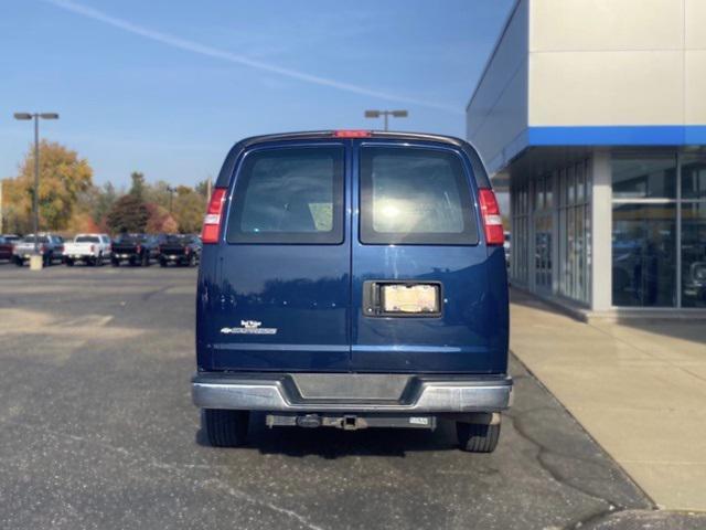 Photo of 2020 01u Chevrolet Express 2500