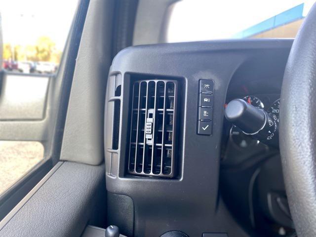 Photo of 2020 01u Chevrolet Express 2500