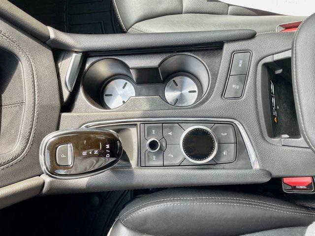 Photo of 2021 Stellar Black Metallic Cadillac XT5