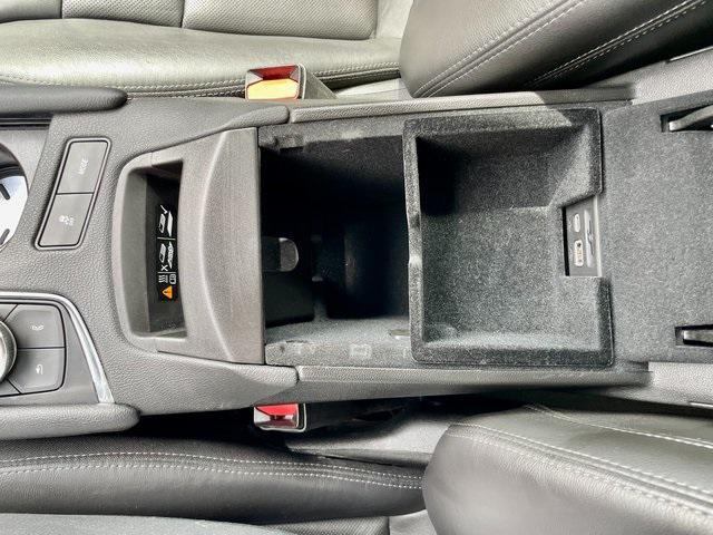 Photo of 2021 Stellar Black Metallic Cadillac XT5