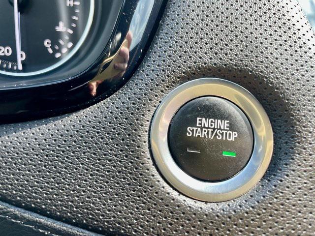 Photo of 2021 Stellar Black Metallic Cadillac XT5