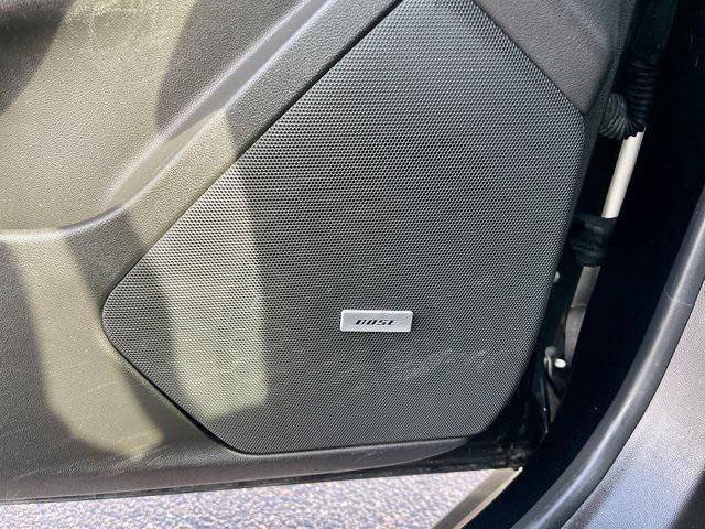 Photo of 2021 Stellar Black Metallic Cadillac XT5