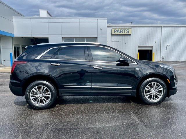 Photo of 2021 Stellar Black Metallic Cadillac XT5