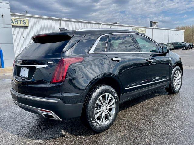 Photo of 2021 Stellar Black Metallic Cadillac XT5