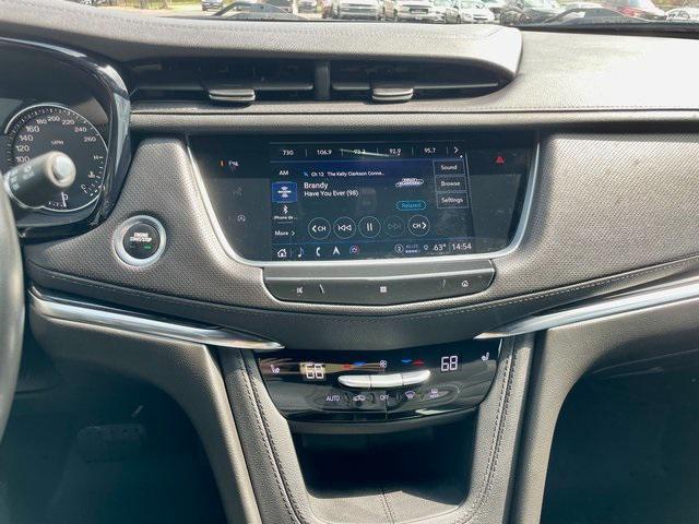 Photo of 2021 Stellar Black Metallic Cadillac XT5