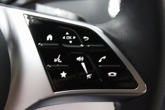 Photo of 2025 Polar White Mercedes-Benz C-Class