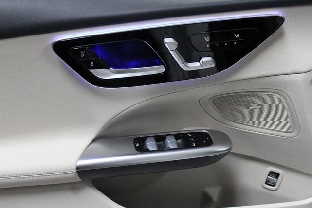 Photo of 2025 Polar White Mercedes-Benz C-Class