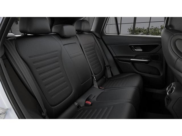 Photo of 2025 Polar White Mercedes-Benz GLC 350e