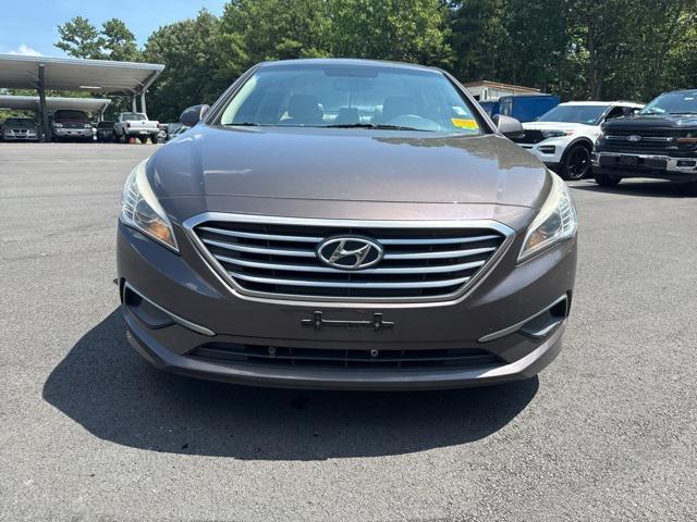 Photo of 2016 Dark Truffle Hyundai SONATA