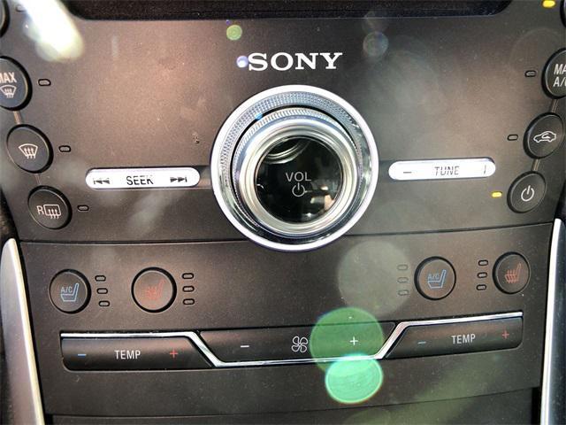 Photo of 2018 INGOT SILVER METALLIC Ford Edge