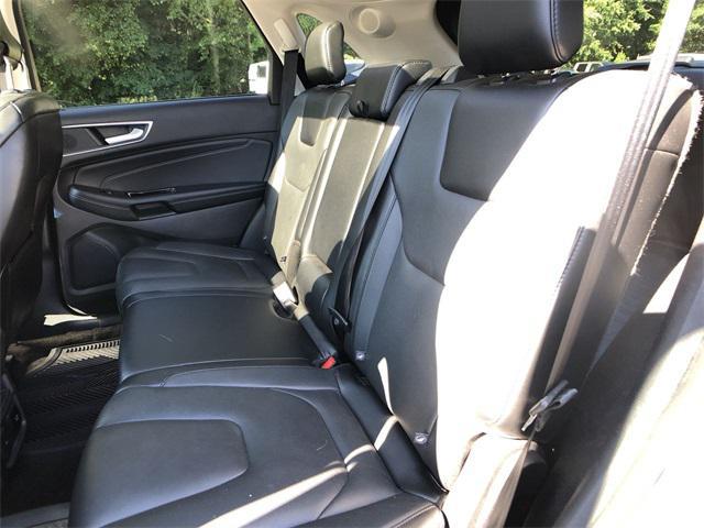 Photo of 2018 INGOT SILVER METALLIC Ford Edge