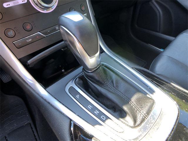 Photo of 2018 INGOT SILVER METALLIC Ford Edge