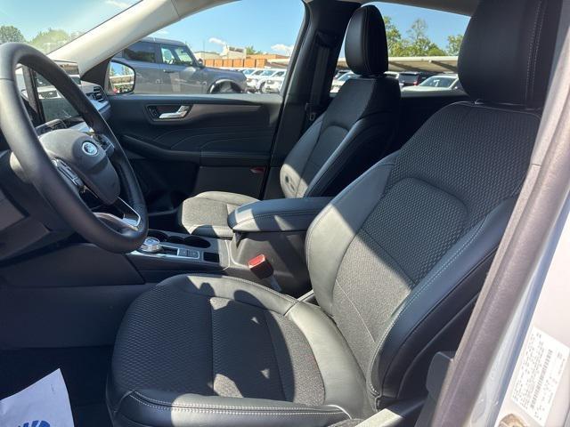 Photo of 2025 SPACE SILVER METALLIC Ford Escape PHEV
