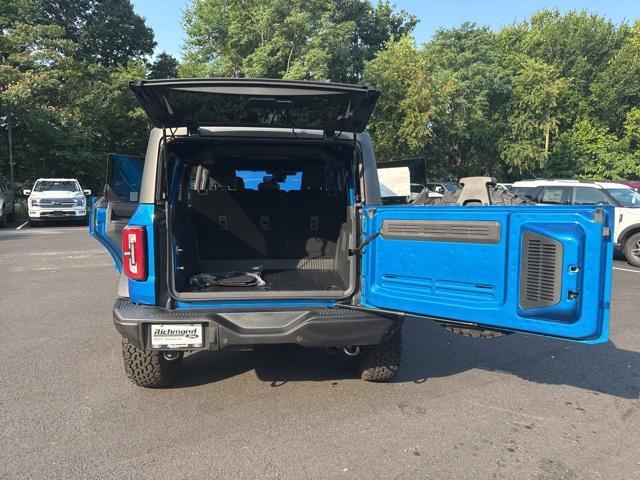Photo of 2025 VELOCITY BLUE METALLIC Ford Bronco