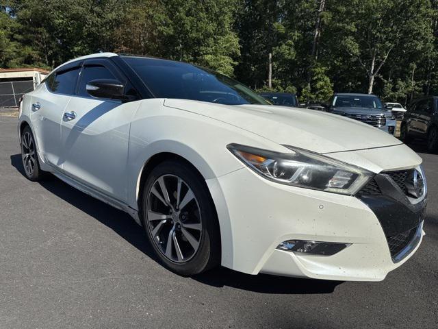 Photo of 2017 Pearl White Nissan Maxima