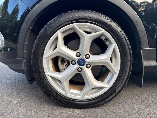 Photo of 2017 SHADOW BLACK Ford Escape