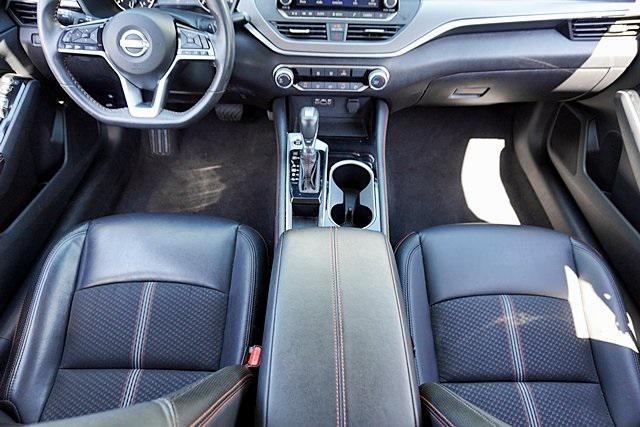 Photo of 2024 Gray Sky Pearl Nissan Altima
