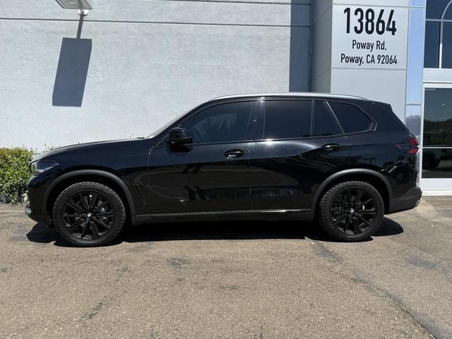 Photo of 2020 Jet Black BMW X5