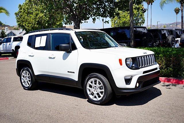 Photo of 2022 Alpine White Clearcoat Jeep Renegade