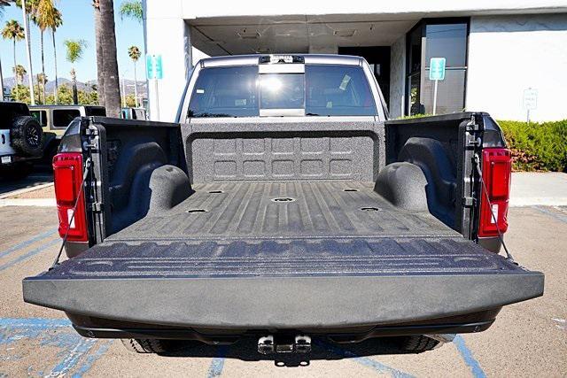 Photo of 2025 Granite Crystal Metallic Clearcoat RAM 2500