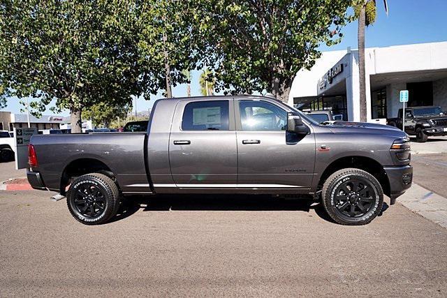 Photo of 2025 Granite Crystal Metallic Clearcoat RAM 2500