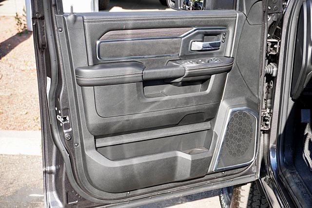 Photo of 2025 Granite Crystal Metallic Clearcoat RAM 2500