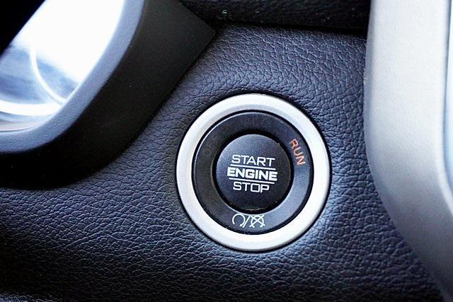 Photo of 2024 Bright White Clearcoat RAM 2500