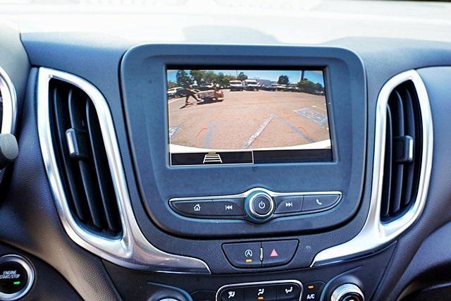 Photo of 2024 Summit White Chevrolet Equinox