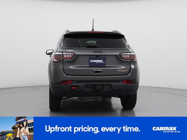 Photo of 2020 Gray Jeep Compass