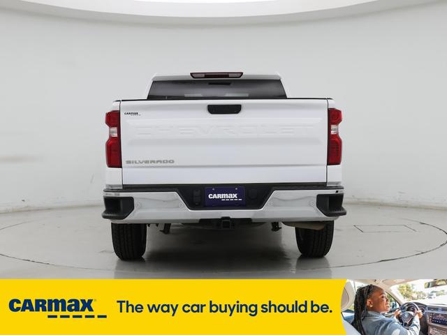 Photo of 2021 White Chevrolet Silverado 1500