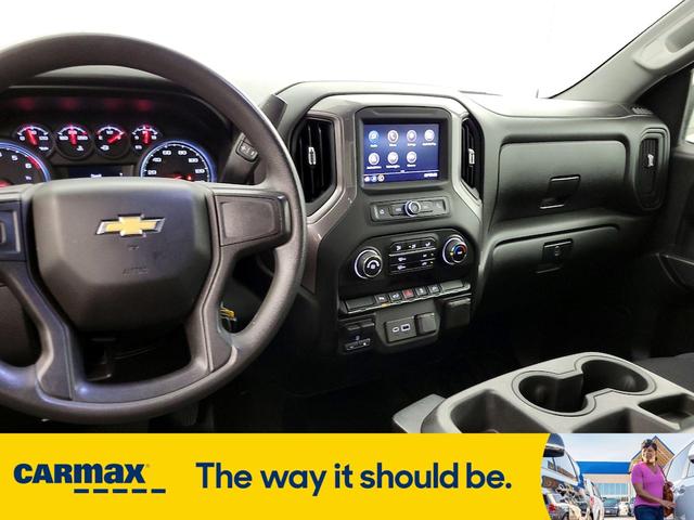 Photo of 2021 White Chevrolet Silverado 1500