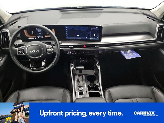 Photo of 2024 Black Kia Sorento