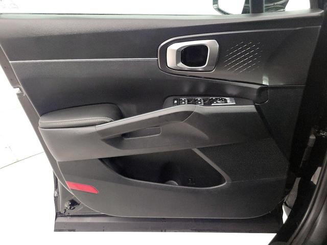 Photo of 2024 Black Kia Sorento