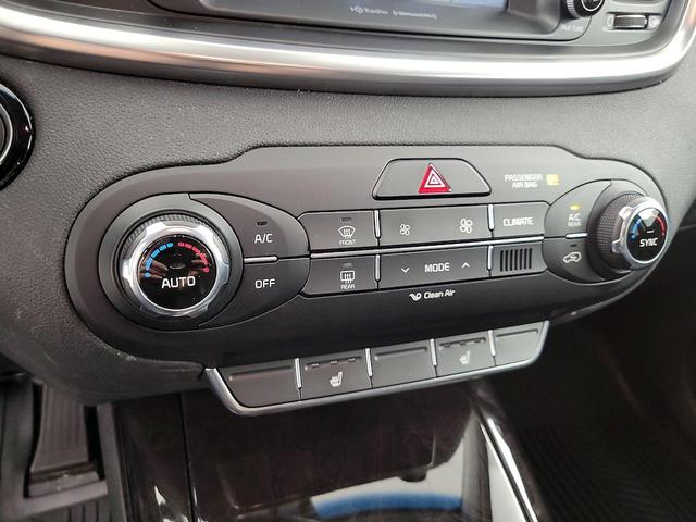 Photo of 2018 Black Kia Sorento