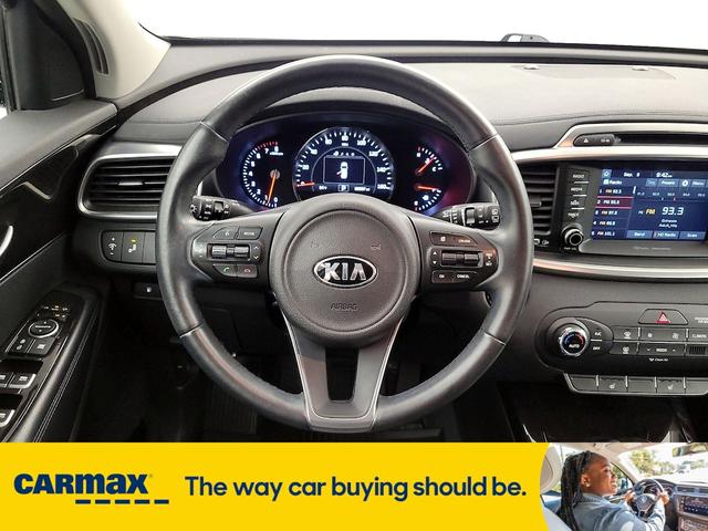 Photo of 2018 Black Kia Sorento