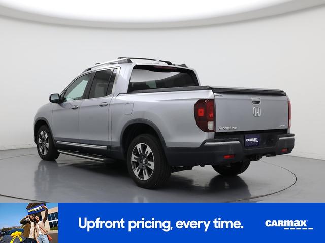 Photo of 2017 Silver Honda Ridgeline