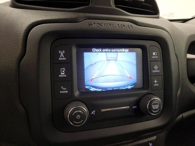 Photo of 2017 Silver Jeep Renegade
