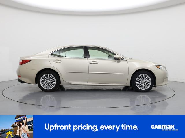 Photo of 2015 Gold Lexus ES 350