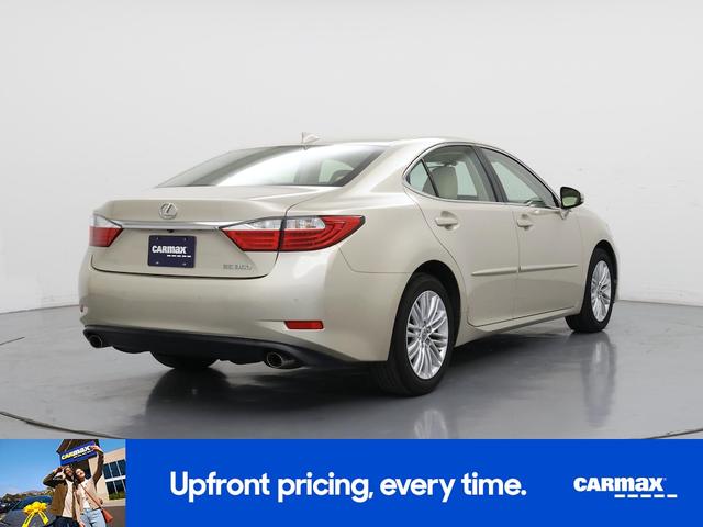 Photo of 2015 Gold Lexus ES 350