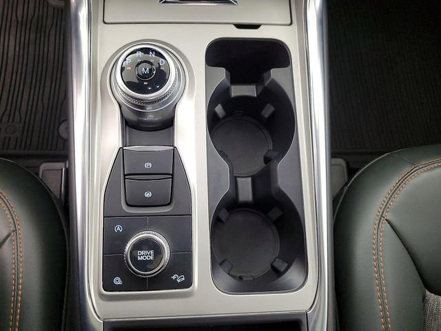 Photo of 2021 Black Ford Explorer