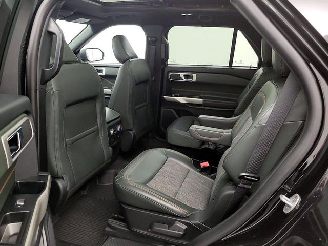 Photo of 2021 Black Ford Explorer