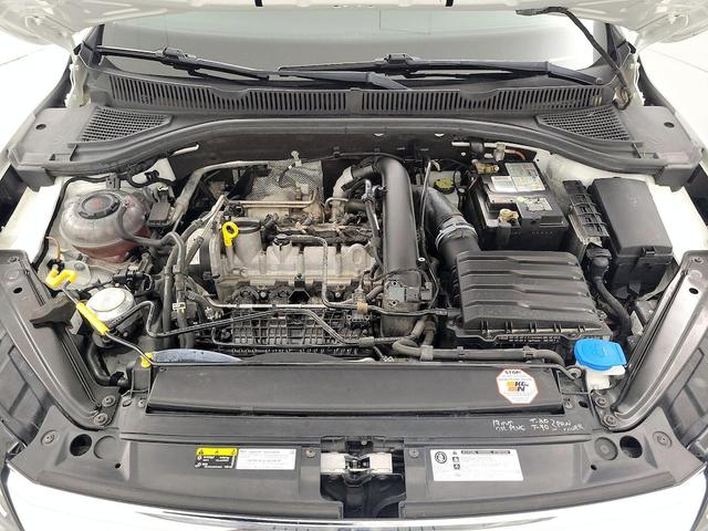 Photo of 2019 White Volkswagen Jetta