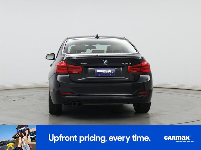 Photo of 2017 Black BMW 330