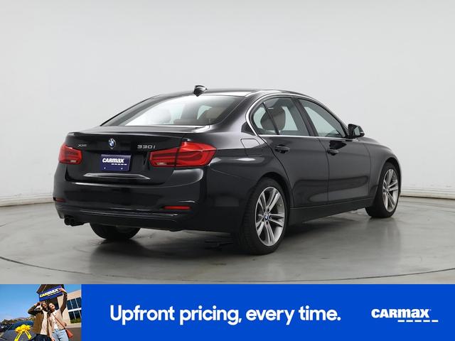 Photo of 2017 Black BMW 330
